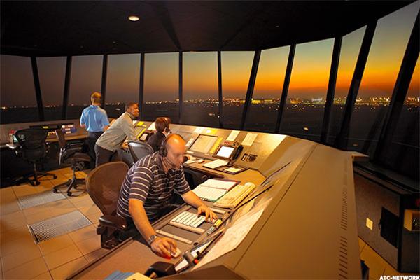 airtrafficcontroller 600x400