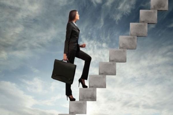 သူမ်ားနဲ႔ မတူတဲ႔ လမ္းေၾကာင္းအသစ္တစ္ခု ထြင္တဲ႔အခါ သင္ႀကံဳရမွာေတြ