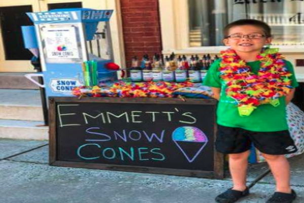 ေအာင္ျမင္တဲ့ ကိုယ္ပုိင္စီးပြားေရးလမ္းေၾကာင္းေပၚက ၆ ႏွစ္အရြယ္ေကာင္ေလး!