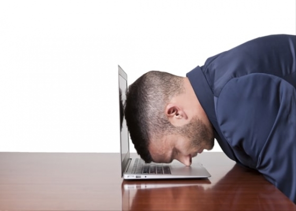 အသုံးမက်တဲ့ လူတစ္ေယာက္လို ခံစားေနရၿပီလား