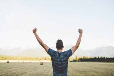 ဘ၀မွာ ဘာေတြလုပ္ျပီး အသက္ရွင္မလဲ???