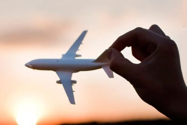 ေအာင္ျမင္သူမ်ားႏွင့္အတူပ်ံသန္းလိုက္ပါ!