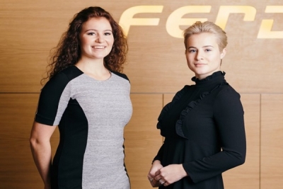 ကမၻာေပၚက အသက္အငယ္ဆံုးေသာ ဘီလ်ံနာညီအစ္မႏွစ္ဦး