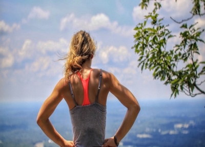 ေတာင္တက္ျခင္းျဖင့္ North Faceရဲ႕IWD(International Women’s Day)ကို မီးေမာင္းထိုးျပသည့္ ကန္ပိန္႕