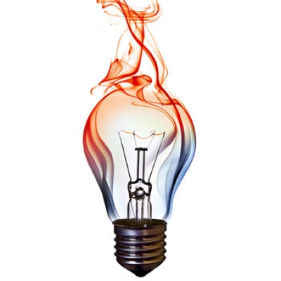 ဆန္းသစ္ေျပာင္းလဲမလား  သုိ႔မဟုတ္ အေငြ႕ပ်ံ ေပ်ာက္ကြယ္သြားမလား