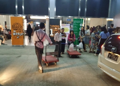 The Big Bad Wolf Book စာအုပ္ပြဲရဲ႕ လူသိနည္းခဲ႔တဲ႔ ေသာ႔ခ်က္မ်ား