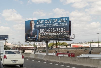 Billboard တပ္ဆင္သူမ်ားေထာင္က်မည္ …