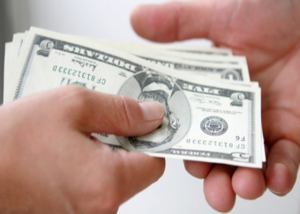 သူငယ္ခ်င္းဆီက ပုိက္ဆံျပန္ေတာင္းဖို႕ခက္ေနလား..?